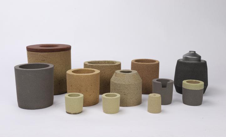 Indawo yoyilo kunye nereferensi yesicelo yokucinezelwa komda ophakamayo kwimilo eyahlukeneyo yokuphezulu komda ohambelana ne-Revings